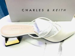 Charles&keith