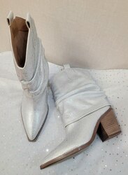 Usa jessica simpson size 37