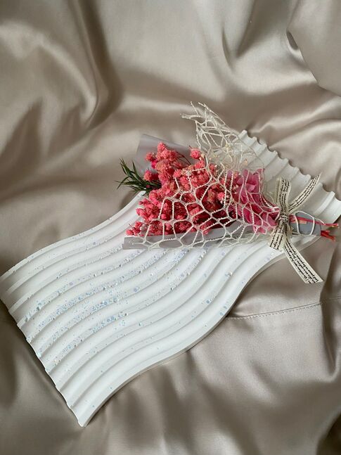 White wave decor 