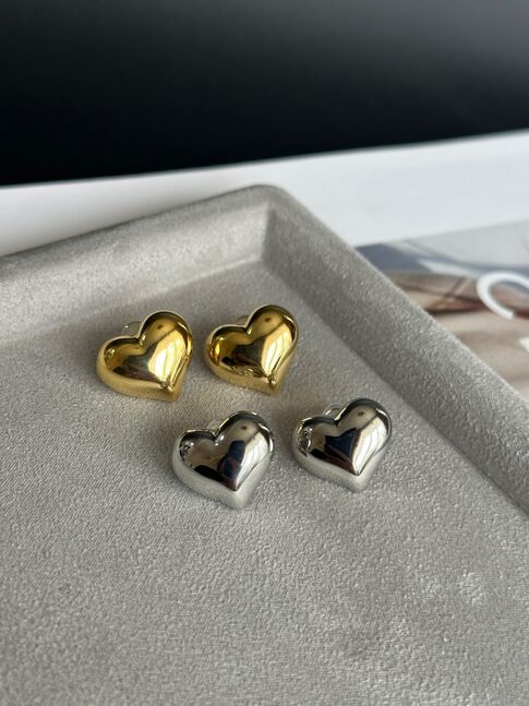 Цагаан алтаар бүрсэн зэс зүрхэн ээмэг