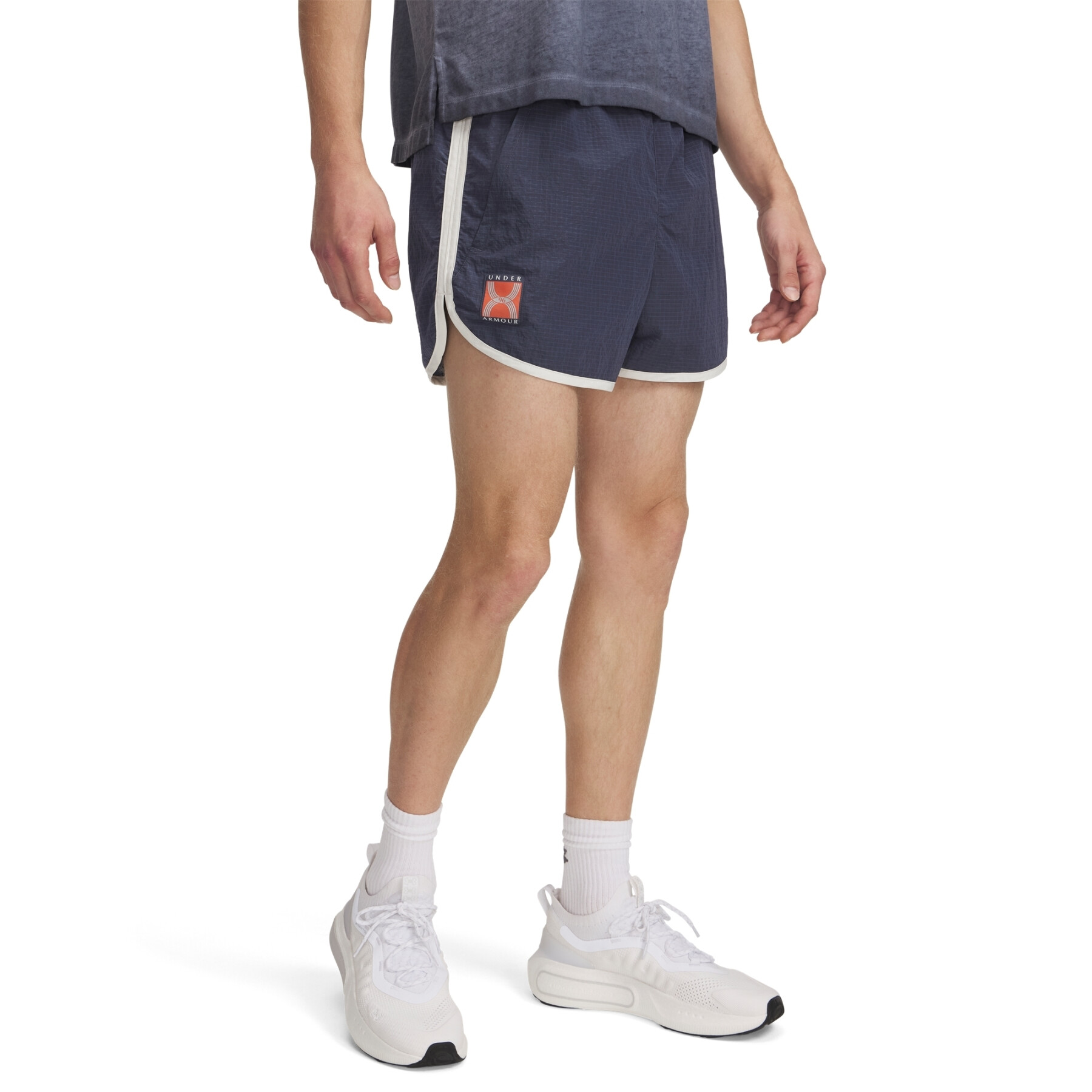 UA RUN 96 SHORTS-GRY