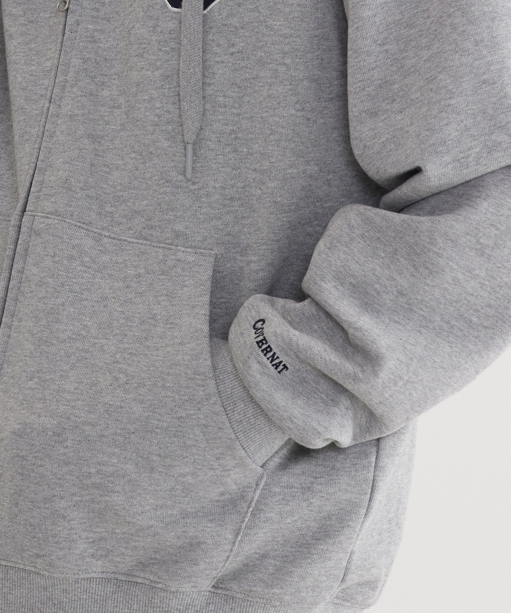 C LOGO HOOD ZIP-UP