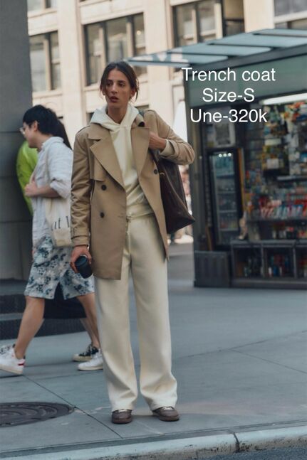 Short trench coat