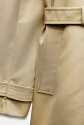 Short trench coat