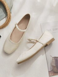 Elegant ballerina 