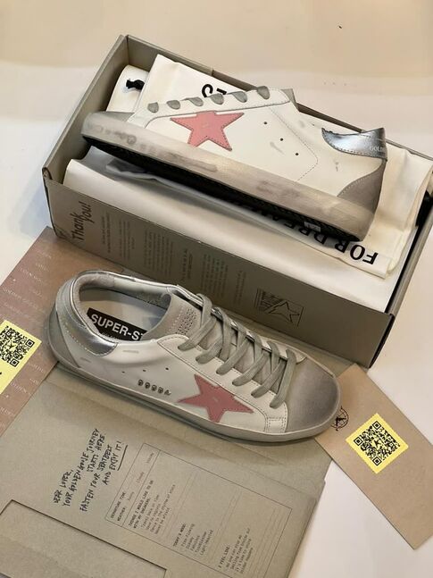 Golden goose superstar