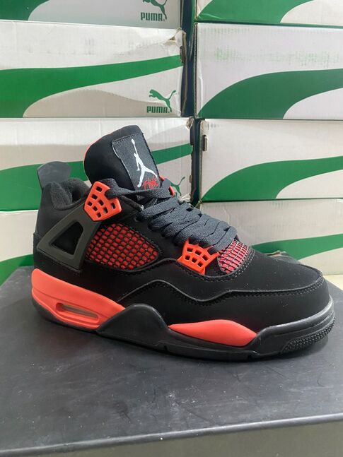 Jordan 4