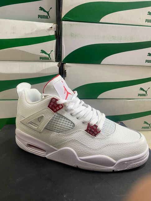 Jordan 4