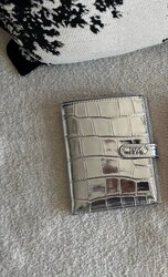 ✅michael kors passport holder