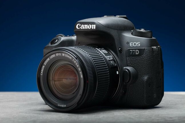 Canon 77d 