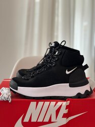 Nike эмэгтэй пүүз