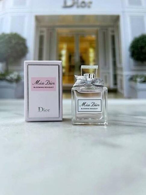 Miss dior blooming us