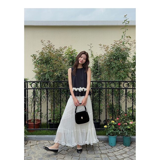 Flowy black sleeveless shirt