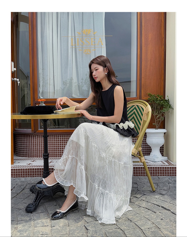 Flowy black sleeveless shirt