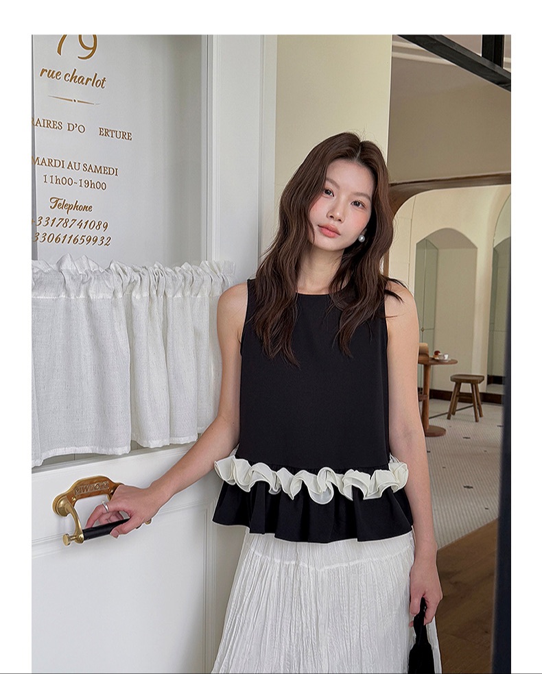 Flowy black sleeveless shirt