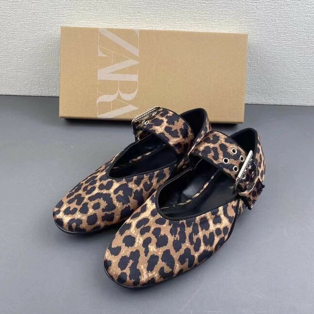 Zara leopard ballet flat
