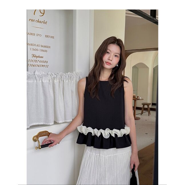 Flowy black sleeveless shirt