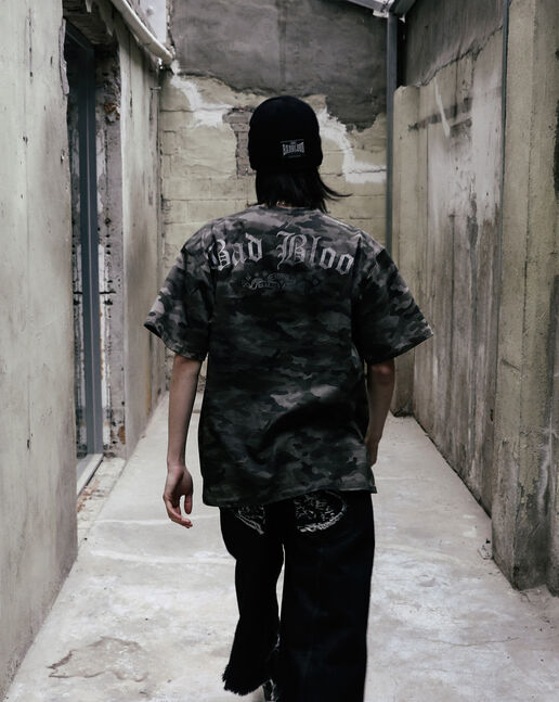 【BADBLOOD】 Crack Print T-Shirt - Green Camo Crack Print T-Shirt - Green Camo