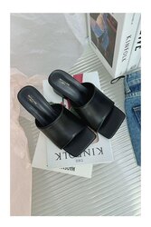 Sandal