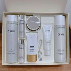 Ohui брэндийн extreme white нарны тостой сэт