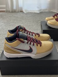 Nike kobe 4 gold medal