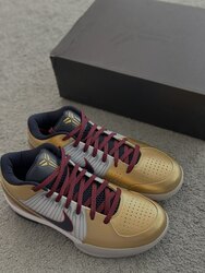 Nike kobe 4 gold medal