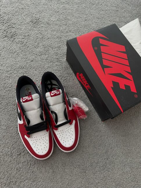 Nike air jordan 1 chicago 