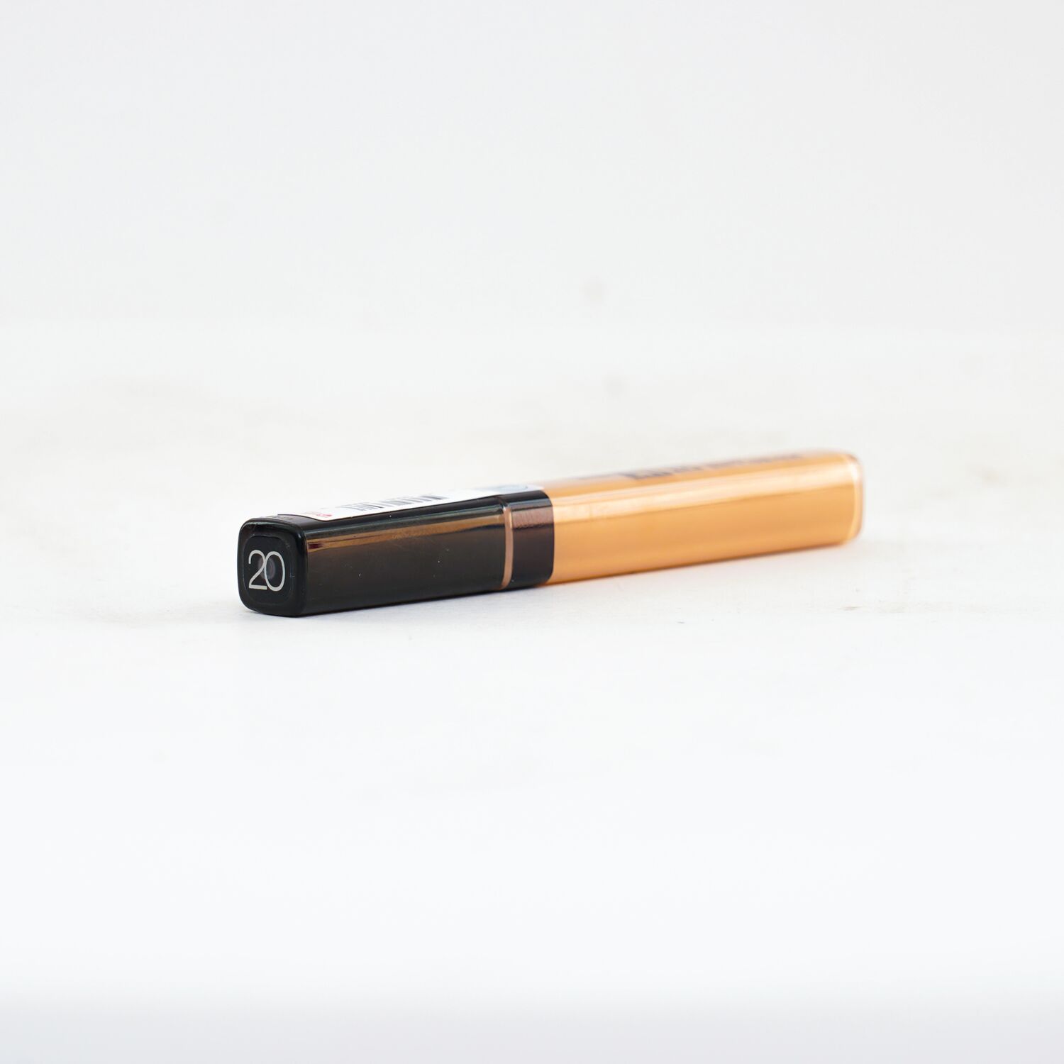 Maybelline fit me concealer 020 