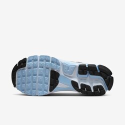 Nike vomero 5