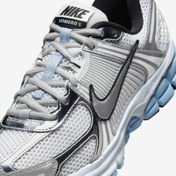 Nike vomero 5