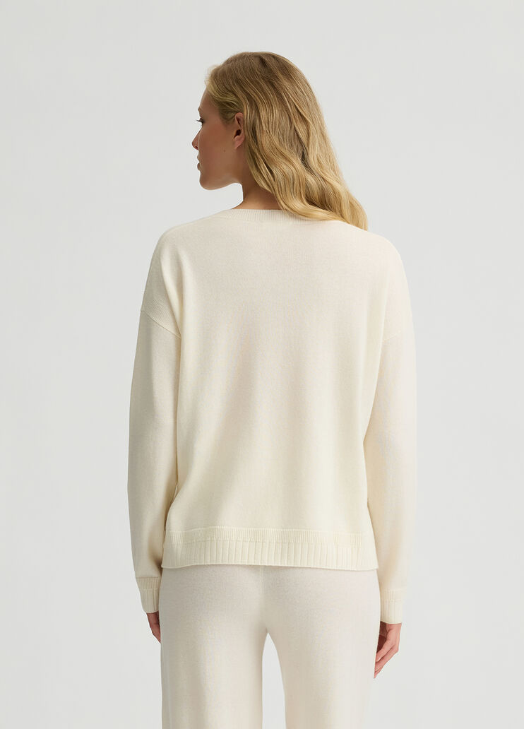 woman  jersey -or pullover-