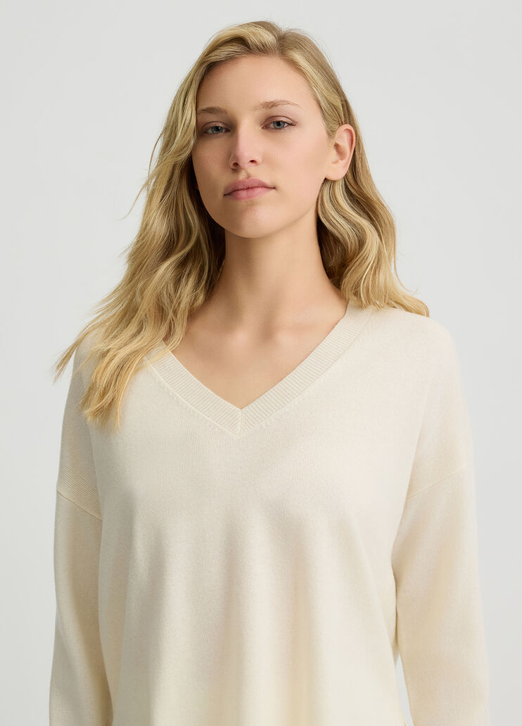 woman  jersey -or pullover-