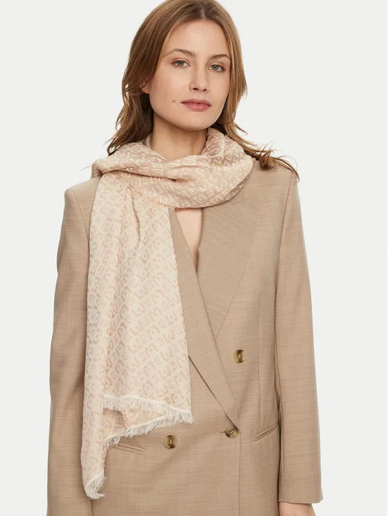 SHAWLS WOVEN