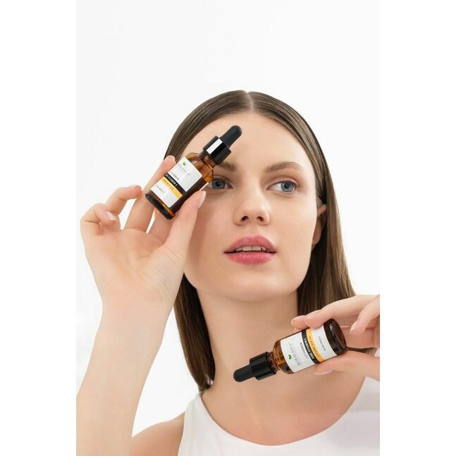 PURE VITAMIN C
L-ASCORBIC ACID 10%  SUPER SERUM