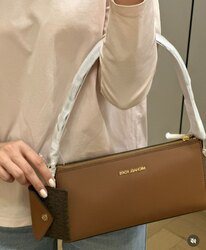 Mk cardcase hos jijig tsunh
