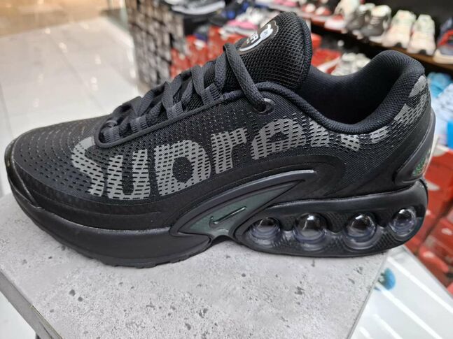 Air max-dn supreme
