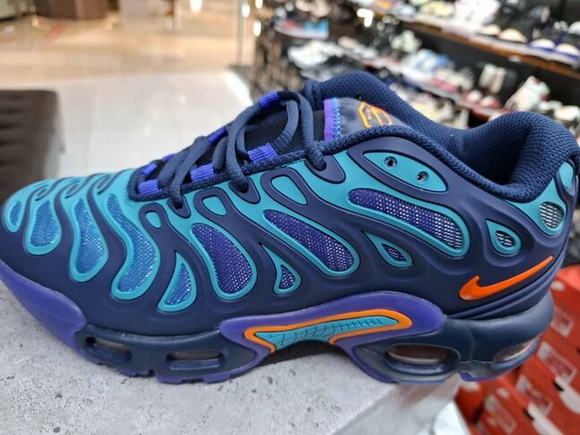 Air max plus