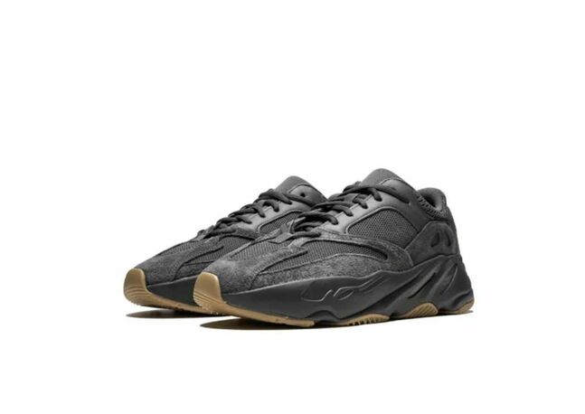 Yeezy boost 700