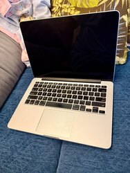 Apple macbook pro 13” early 2015