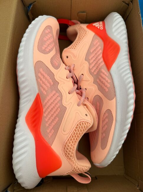 Adidas заалны пүүз