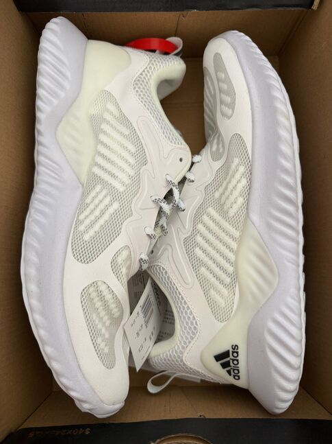 Adidas заалны пүүз