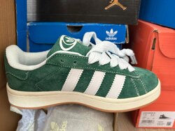 Adidas campus