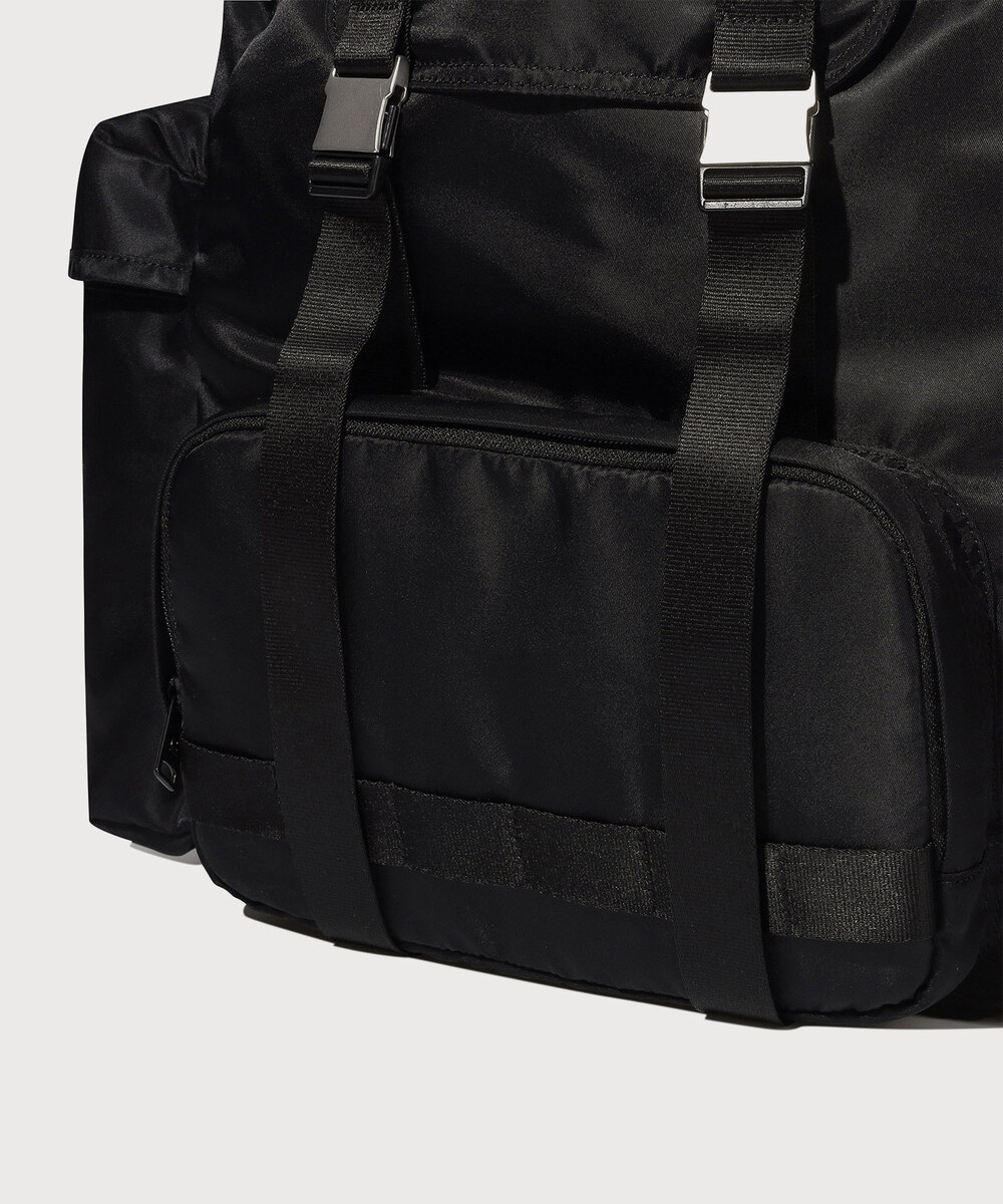 AUTHENTIC NYLON BUCKLE BACKPACK