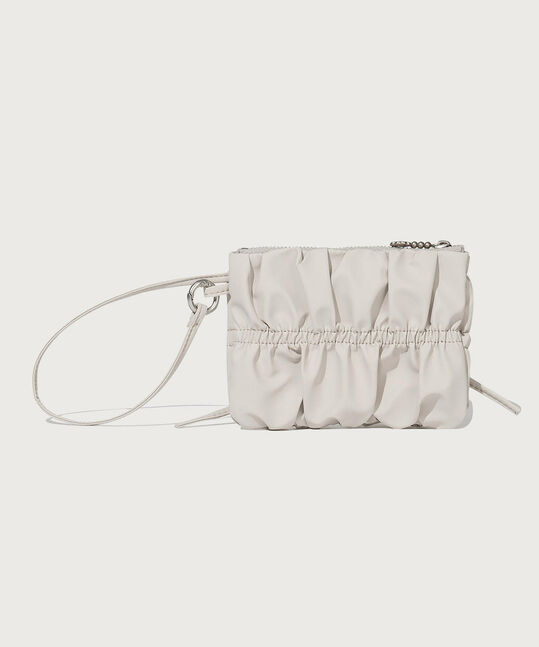 CLOVER HEART RIBBON HANDLE POUCH