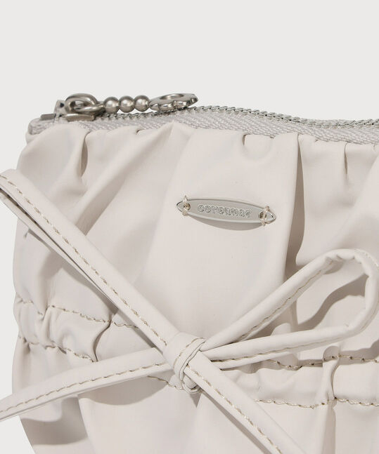 CLOVER HEART RIBBON HANDLE POUCH