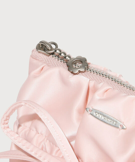CLOVER HEART RIBBON HANDLE POUCH