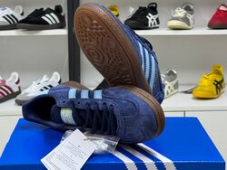 Adidas spezial