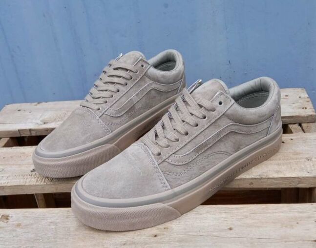 Size 40 ганц үлдсэн