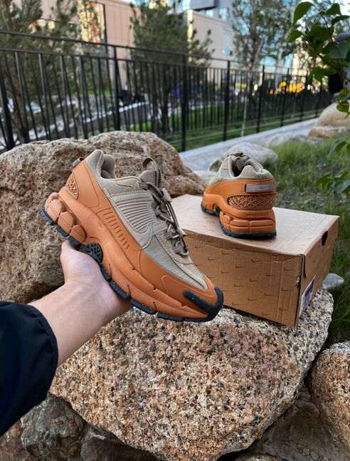 Nike air zoom vomero 5 roam