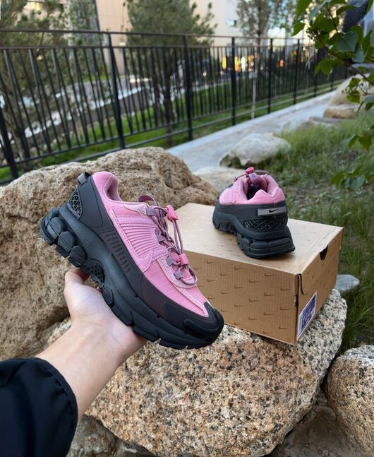 Nike air zoom vomero 5 roam